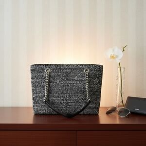 kate spade Natalia tweed tote. Black and Gold. Excellent condition.